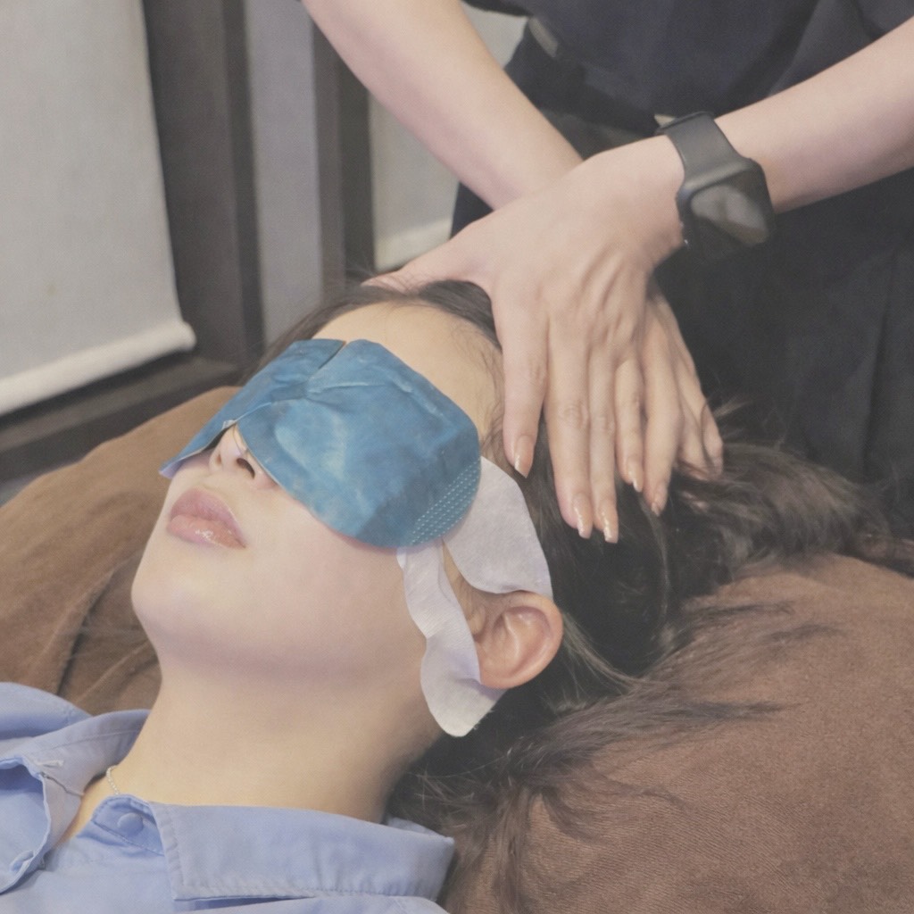 ヘッドマッサージでリラックス